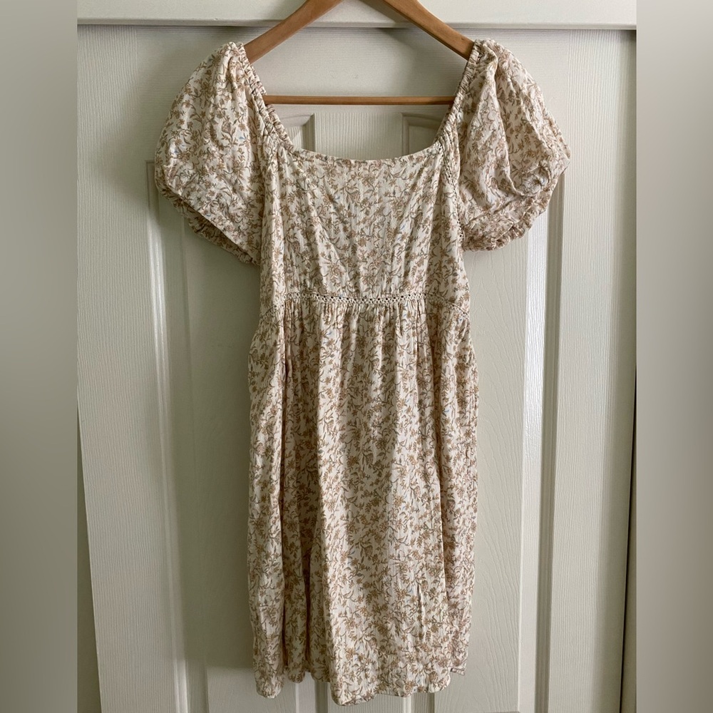 American Eagle dress w/ puffy sleeves